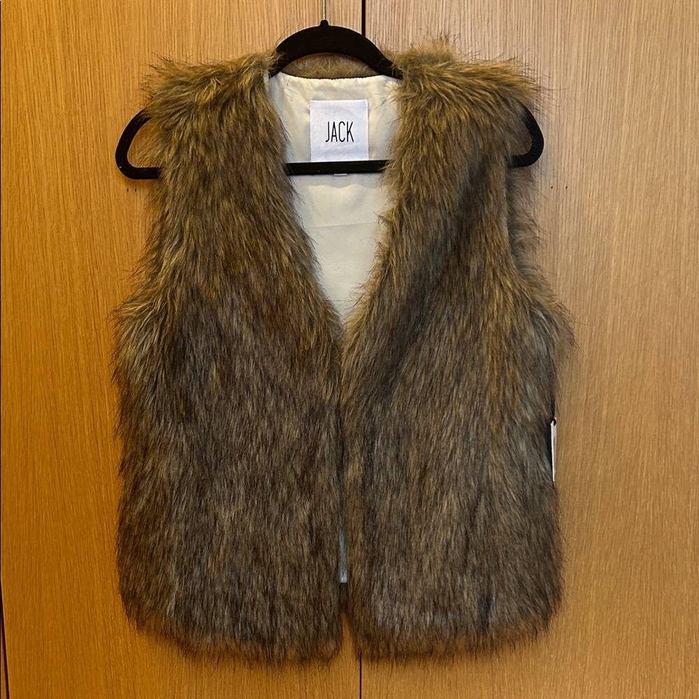 Jack by BB Dakota Faux Fur Vest in Rich Brown